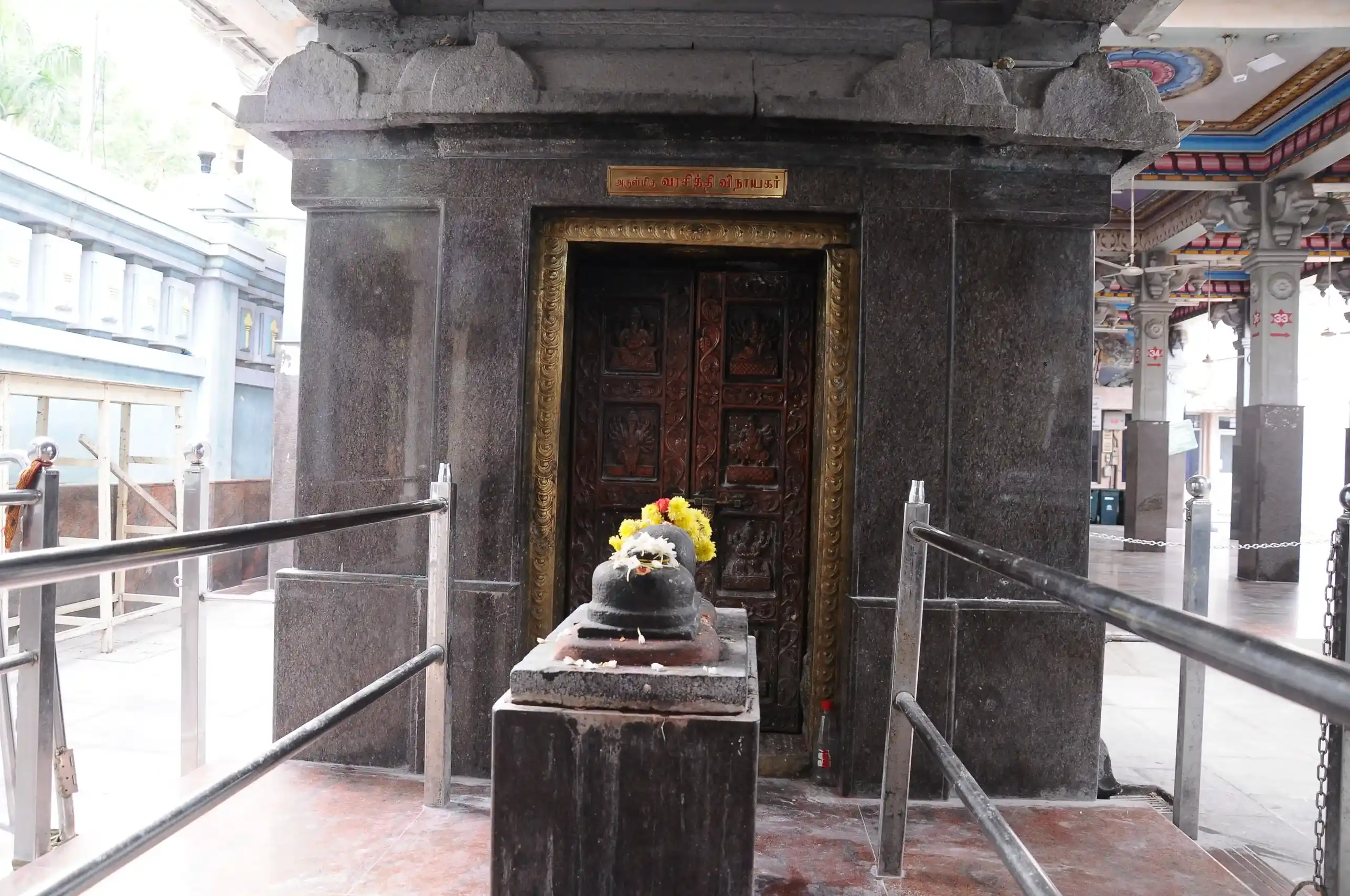 Arulmigu Vadapalani Andavar Temple, Vadapalani, Chennai - 600026 அருள்மிகு வடபழநி ஆண்டவர் திருக்கோயில், வடபழனி, சென்னை - 600026, Chennai - Ancient Temple Architecture and History Image 4