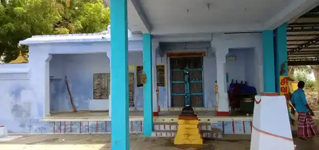 Arulmigu Vadapathirakaliamman Temple, Middle Of The Street, Kallidaikurichi - 627416 அருள்மிகு வடபத்திர காளியம்மன் திருக்கோயில், Middle Of The Street, Kallidaikurichi - 627416, Tirunelveli - Ancient Temple Architecture and History Image 5