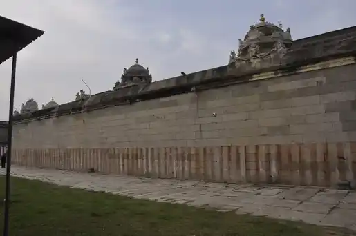 Arulmigu Vadaranyeeswarar Temple, Tiruvalangadu - 631210 அருள்மிகு வடாரண்யேஸ்வரர் திருக்கோயில், திருவாலங்காடு - 631210, Tiruvallur - Ancient Temple Architecture and History Image 4