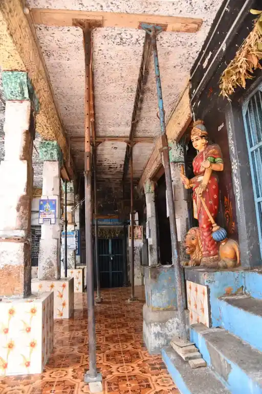 Arulmigu Vadathirtanathasamy Temple, Anthanallur - 639101 அருள்மிகு வடதீர்த்தநாதசாமி திருக்கோயில், Anthanallur - 639101, Thiruchirappalli - Ancient Temple Architecture and History Image 2