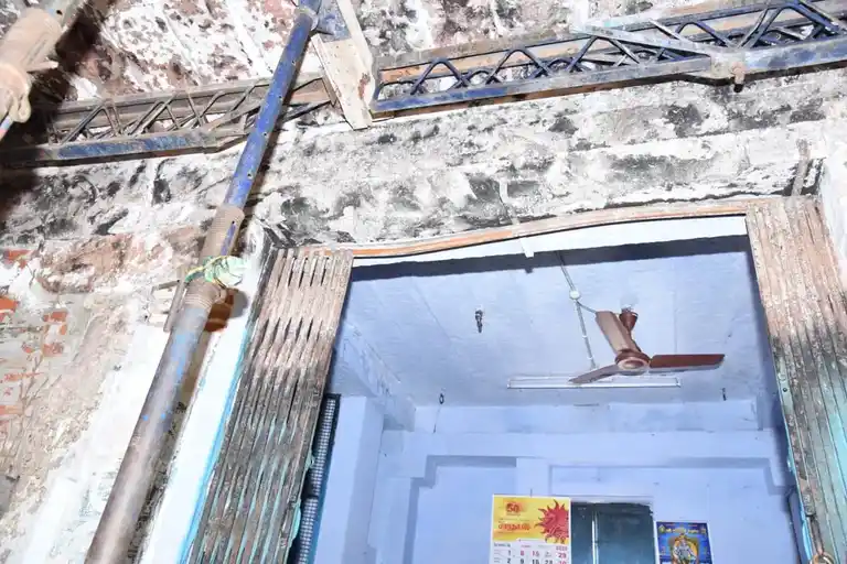 Arulmigu Vadathirtanathasamy Temple, Anthanallur - 639101 அருள்மிகு வடதீர்த்தநாதசாமி திருக்கோயில், Anthanallur - 639101, Thiruchirappalli - Ancient Temple Architecture and History Image 5