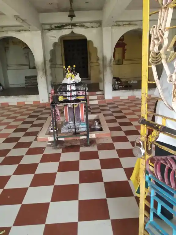 Arulmigu Vadugayee Amman Temple, Mathur - 614206 Arulmigu Vadugayee Amman Temple, Mathur - 614206, Thanjavur - Ancient Temple Architecture and History Image 3