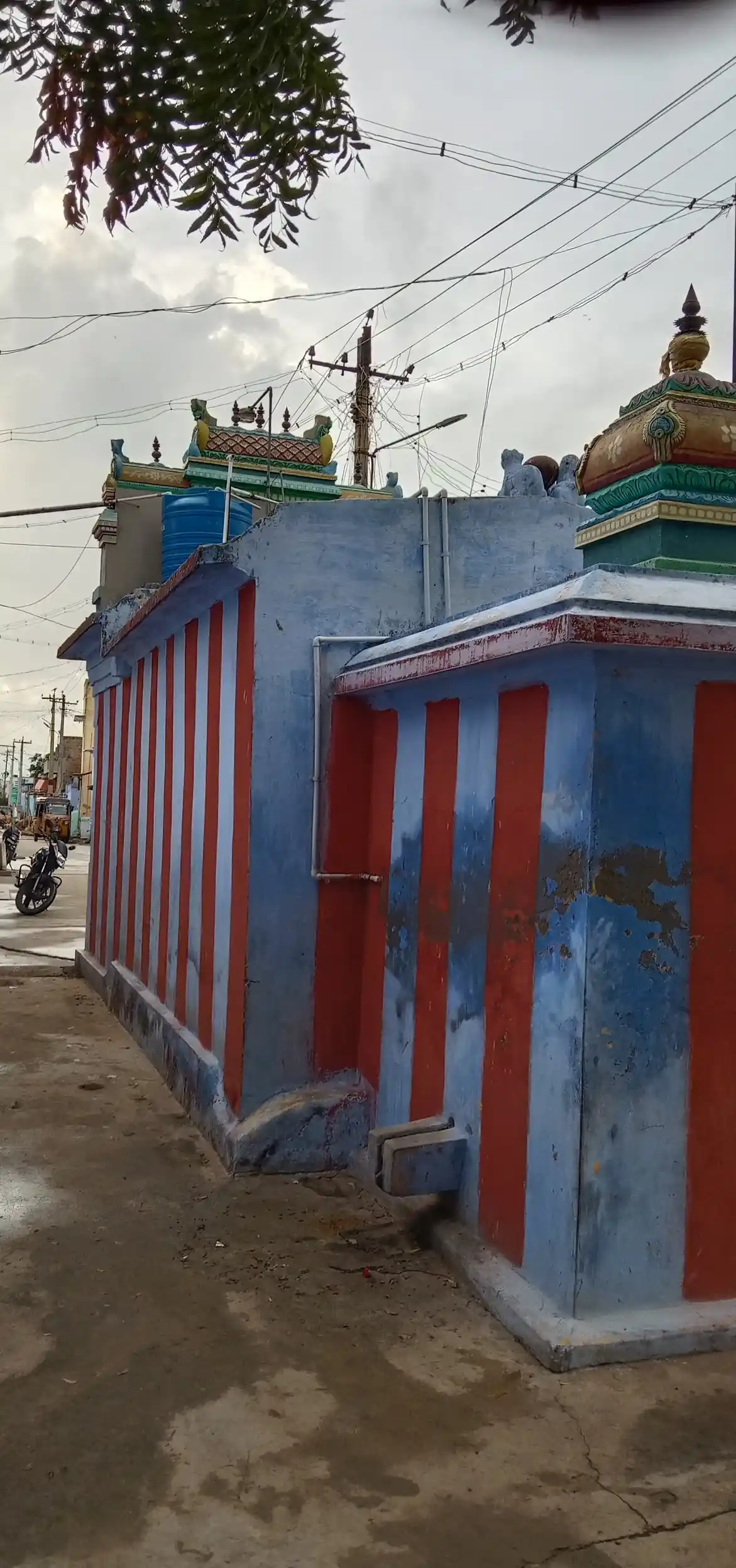 Arulmigu Vagaiadi Vinayagar Temple, Street End, Kodarankulam - 627416 அருள்மிகு வாகையடி விநாயகர் திருக்கோயில், Street End, Kodarankulam - 627416, Tirunelveli - Ancient Temple Architecture and History Image 4