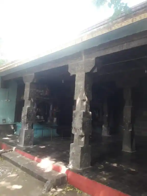 Arulmigu Vaigunda Perumal Lakshmi Narayana Perumal Sanjeeverayar Temple, Kilpennathur - 604601 அருள்மிகு வைகுண்டபெருமாள்,லட்சுமி நாராயணபெருமாள் , சஞ்சீவிராயர் திருக்கோயில், Kilpennathur - 604601, Tiruvannamalai - Ancient Temple Architecture and History Image 3