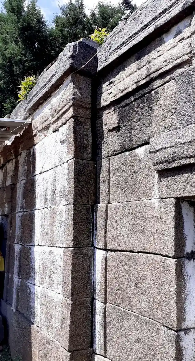 Arulmigu Vaigunda Perumal Nanchundeswarar Temple, Arumpuliur - 603106 அருள்மிகு வைகுண்டபெருமாள் நஞ்சுண்டேஸ்வரர் திருக்கோயில், Arumpuliur - 603106, Kancheepuram - Ancient Temple Architecture and History Image 3