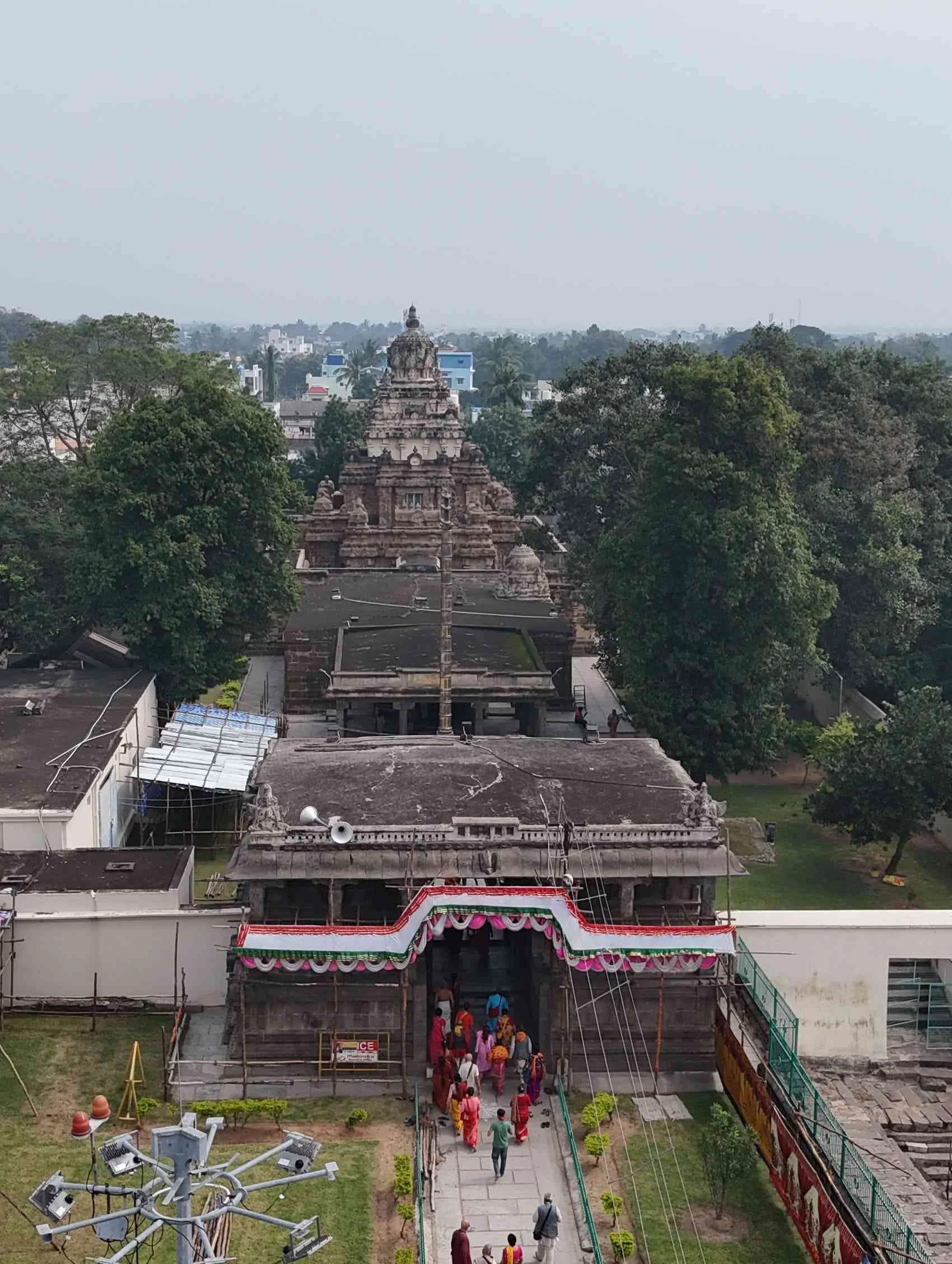 அருள்மிகு வைகுண்டபெருமாள் திருக்கோயில், பெரிய காஞ்சிபுரம் - 631501 - Main View