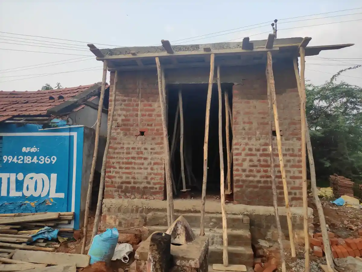 Arulmigu Vairavel Karuppa Swamy Temple, Nilakkotai - 624208 அருள்மிகு வைரவேல் கருப்ப சாமி திருக்கோயில், Nilakkotai - 624208, Dindigul - Ancient Temple Architecture and History Image 3