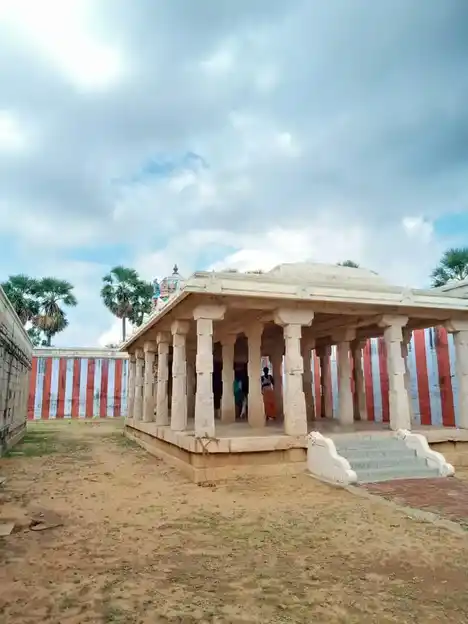 Arulmigu Vaithamanithi Perumal Temple, Thirukkaloor - 628612 Arulmigu Vaithamanithi Perumal Temple, Thirukkaloor - 628612, Thoothukudi - Ancient Temple Architecture and History Image 3