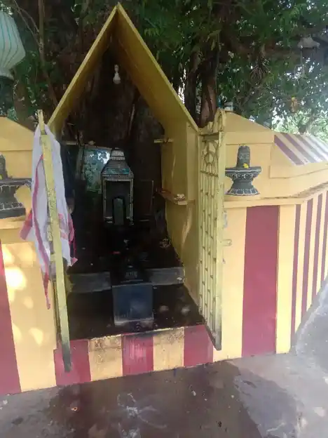 Arulmigu Vaithiyanaathaswamy Temple, Sindhamani - 605601 Arulmigu Vaithiyanaathaswamy Temple, Sindhamani - 605601, Viluppuram - Ancient Temple Architecture and History Image 2