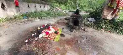 Arulmigu Vaiyalamman Temple, Alapakkam - 603306 Arulmigu Vaiyalamman Temple, Alapakkam - 603306, Kancheepuram - Ancient Temple Architecture and History Image 2