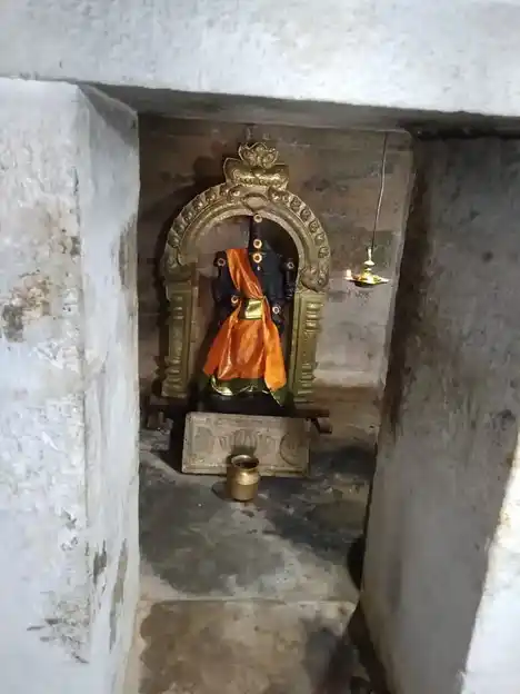 Arulmigu Vajrakandishwarar Temple, Veeramangudi - 613204 அருள்மிகு வஜ்ரகண்டீஸ்வரர் மற்றும் சுப்பிரமணியசுவாமி திருக்கோயில், Veeramangudi - 613204, Thanjavur - Ancient Temple Architecture and History Image 2