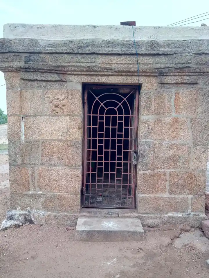 Arulmigu Vakiesvaramudaiyar Temple, Killukottai, Kulathur Taluk - 622502 அருள்மிகு வாகீஸ்வரமுடையார் திருக்கோயில், கிள்ளுக்கோட்டை, குளத்தூர் வட்டம் - 622502, Pudukkottai - Ancient Temple Architecture and History Image 3