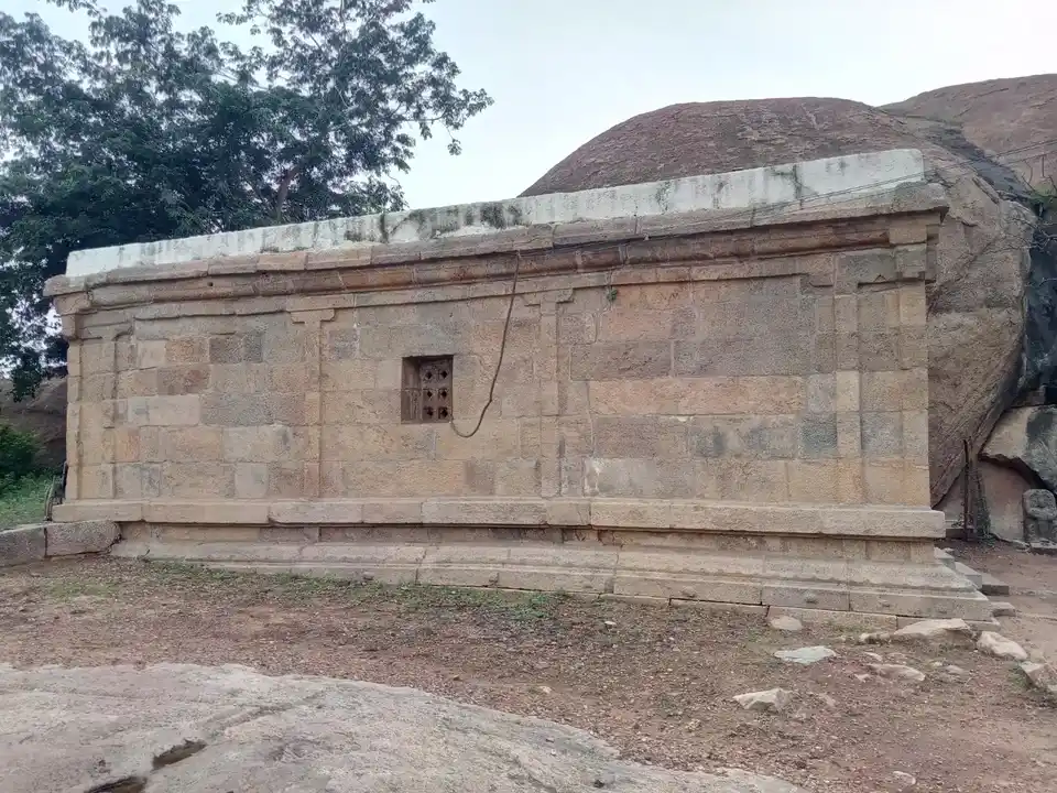 Arulmigu Vakiesvaramudaiyar Temple, Killukottai, Kulathur Taluk - 622502 அருள்மிகு வாகீஸ்வரமுடையார் திருக்கோயில், கிள்ளுக்கோட்டை, குளத்தூர் வட்டம் - 622502, Pudukkottai - Ancient Temple Architecture and History Image 9