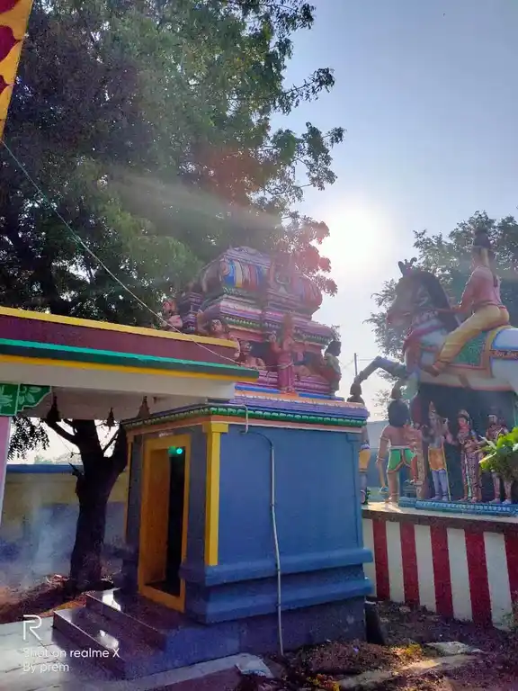 Arulmigu Valadhu Ayyanar Temple, South Vandalam - 628502 அருள்மிகு வலதுடைய அய்யனார் திருக்கோயில், South Vandalam - 628502, Thoothukudi - Ancient Temple Architecture and History Image 4