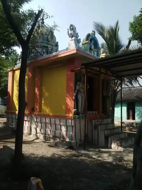 Arulmigu Valagurunatha Swamy Temple, Chathirareddia Patti - 626002 அருள்மிகு வாலகுருநாதசுவாமி திருக்கோயில், சத்திரரெட்டியபட்டி - 626002, Virudhunagar - Ancient Temple Architecture and History Image 5