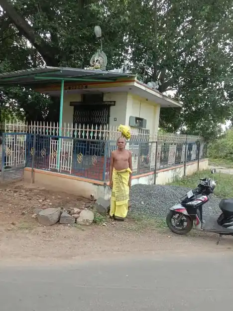 Arulmigu Valampuri Vinayagar Temple, Kondampatti, Muthukappatty - 637405 அருள்மிகு வலம்புரி விநாயகர் திருக்கோயில், கொண்டம்பட்டி, Muthukappatty - 637405, Namakkal - Ancient Temple Architecture and History Image 3