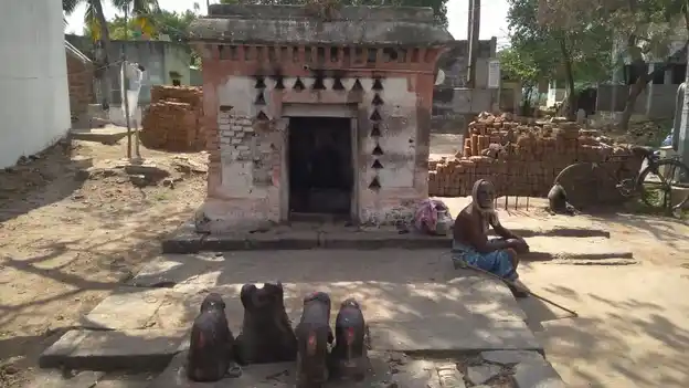Arulmigu Valamutthra Vinayagar Temple, Modaiyur - 604206 Temple