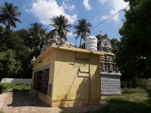 Arulmigu Valangiyamman Temple, Near Railway Stationthotakurichi, Thotakurichi - 639001 Arulmigu Valangiyamman Temple, Near Railway Stationthotakurichi, Thotakurichi - 639001, Karur - Ancient Temple Architecture and History Image 3