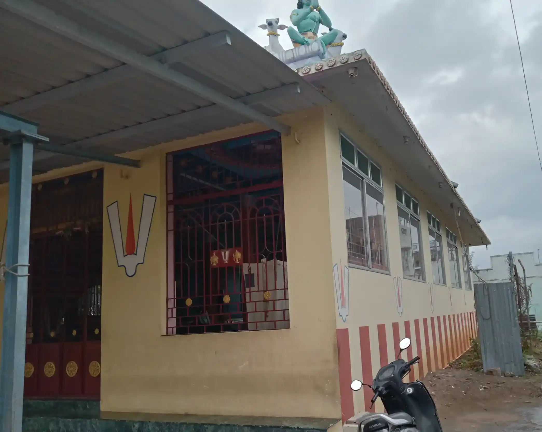 Arulmigu Valapaganesar Venugopalasami Temple, Villankurichi - 641035 அருள்மிகு வல்லபகனேசர் வேணுகோபாலசாமி திருக்கோயில், வில்லங்குறிச்சி - 641035, Coimbatore - Ancient Temple Architecture and History Image 5