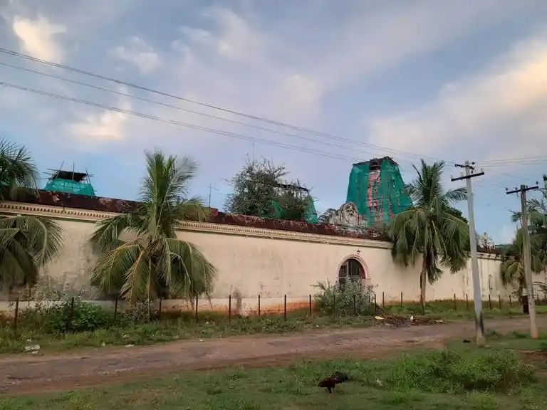 Arulmigu Valarolieswarar And Vairavaswamy Temple, Vairavanpatti - 630212