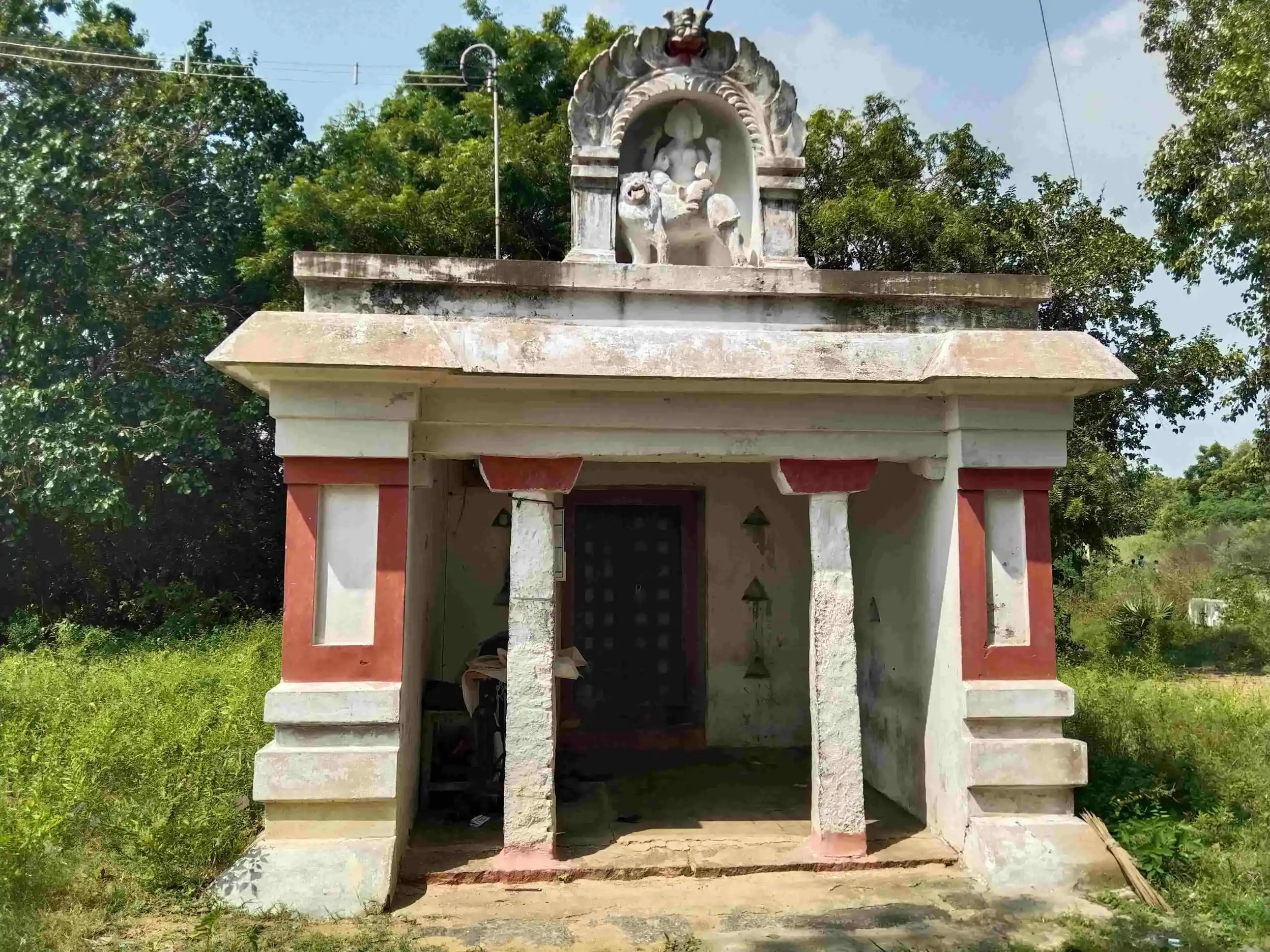 Arulmigu Valasai Chelliammantemple, Kadugupatu - 603312 அருள்மிகு வலசை செல்லியம்மன் திருக்கோயில், Kadugupatu - 603312, Chengalpattu - Ancient Temple Architecture and History Image 4