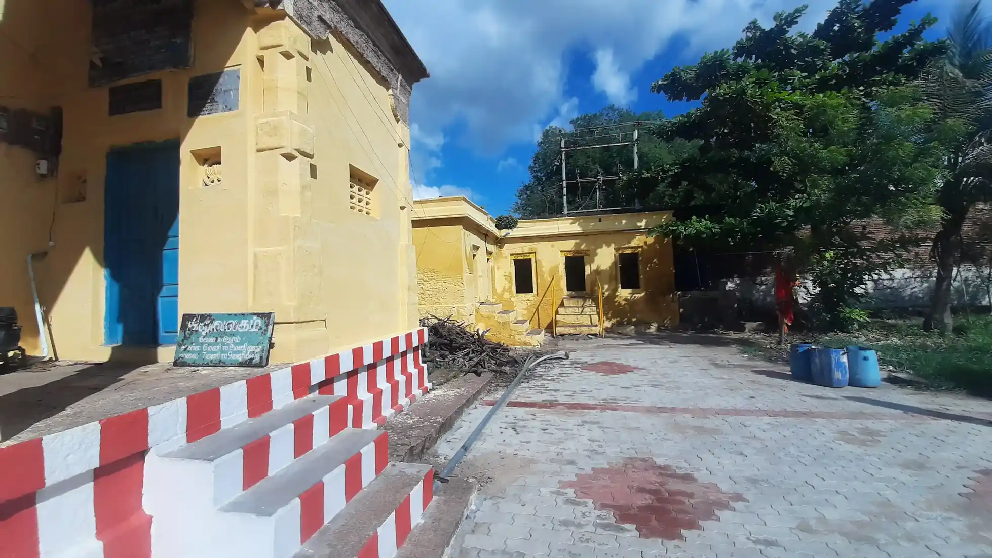 Arulmigu Valavanthaamman Temple, Aruppukottai - 626101 அருள்மிகு வாழவந்தம்மன் திருக்கோயில், Aruppukottai - 626101, Virudhunagar - Ancient Temple Architecture and History Image 4