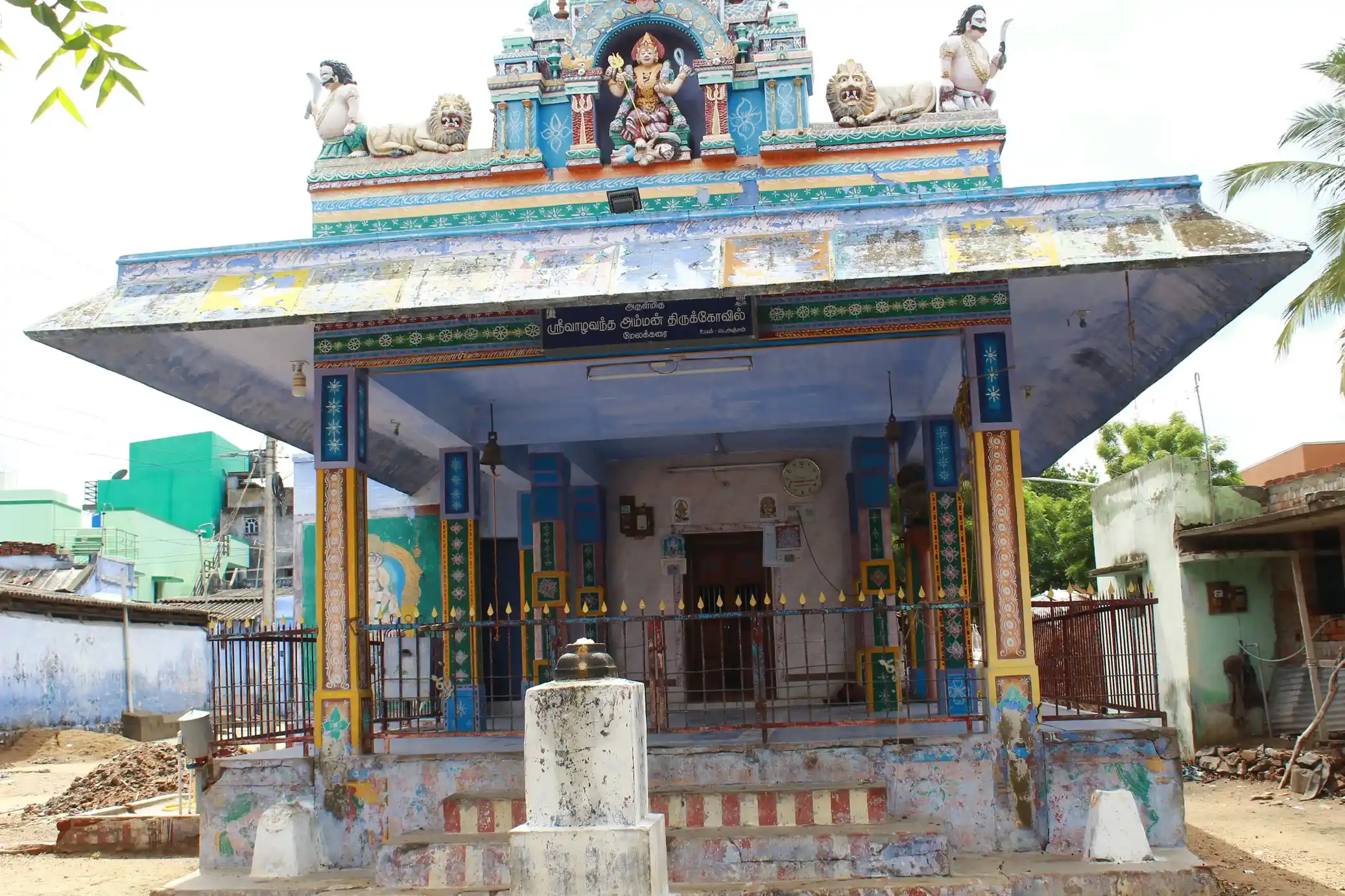 Arulmigu Valavanthamman Temple, Street End, Mela Karaieruppu - 627357