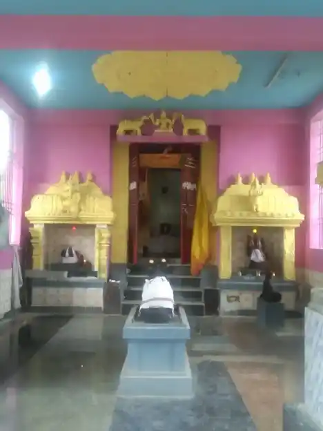Arulmigu Valeeswar Temple, Inside The Village, Korukkathandalam - 631021 அருள்மிகு வாலீஸ்வரர் திருக்கோயில், Inside The Village, Korukkathandalam - 631021, Tiruvallur - Ancient Temple Architecture and History Image 3