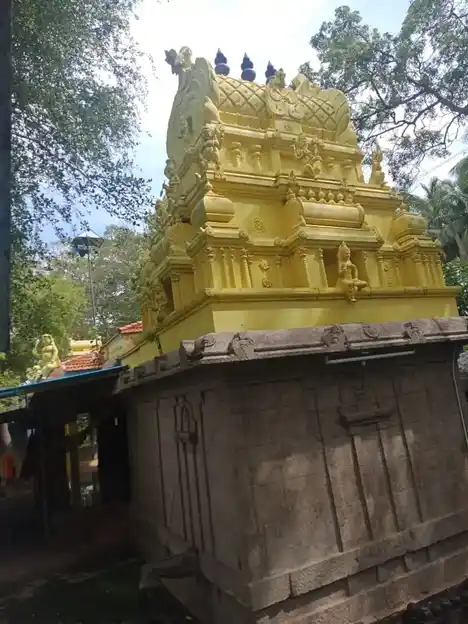 Arulmigu Valikolli Arulmiguman Temple, Kulakkarai, Parakkai - 629601 Arulmigu Valikolli Arulmiguman Temple, Kulakkarai, Parakkai - 629601, Kanyakumari - Ancient Temple Architecture and History Image 2