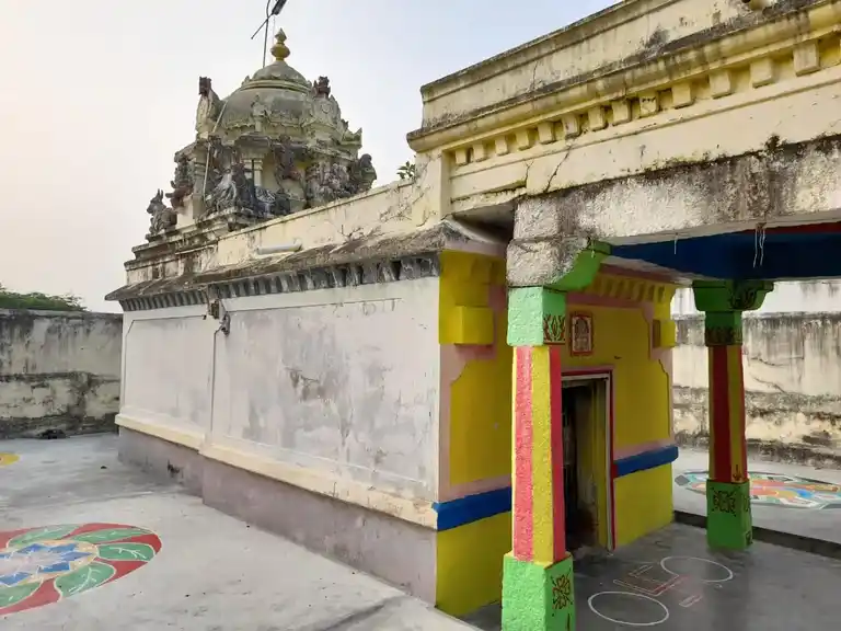 Arulmigu Vallaba Vinayagar Temple, Ichiputhur - 631003 அருள்மிகு வல்லப விநாயகர் திருக்கோயில், இச்சிப்புத்தூர் - 631003, Ranipet - Ancient Temple Architecture and History Image 3