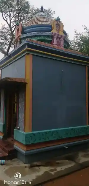 Arulmigu Vallathukaliyamman Thirukkattalai, Alangudi - 622301 அருள்மிகு வல்லத்துக்காளியம்மன் திருக்கட்டளை, ஆலங்குடி வட்டம், புதுக்கோட்டை மாவட்டம். கட்டளை, Alangudi - 622301, Pudukkottai - Ancient Temple Architecture and History Image 5