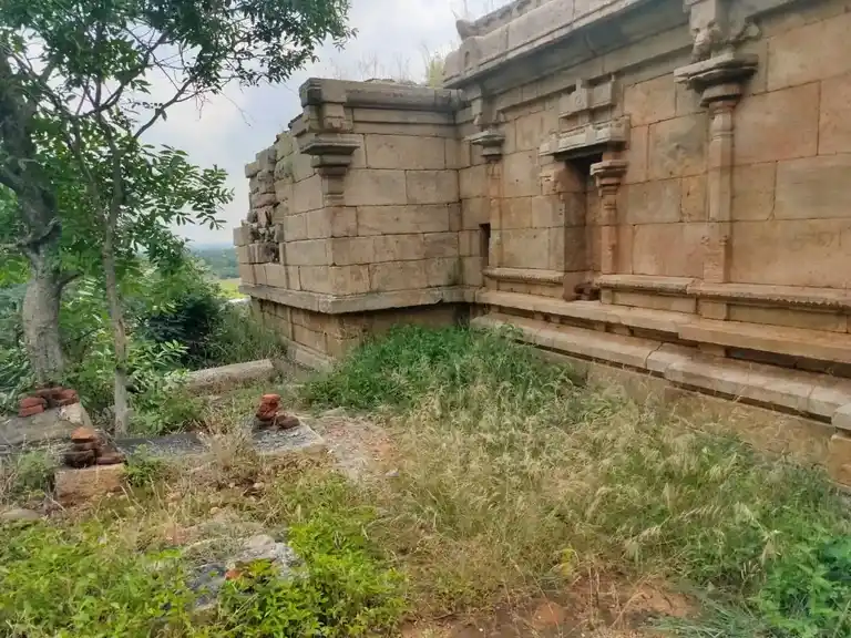 Arulmigu Valliswarar Temple, Kunnamalai - 637203