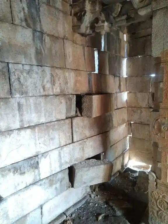 Arulmigu Valliswarar Temple, Kunnamalai - 637203 அருள்மிகு வல்லீஸ்வரர் திருக்கோயில், Kunnamalai - 637203, Namakkal - Ancient Temple Architecture and History Image 3