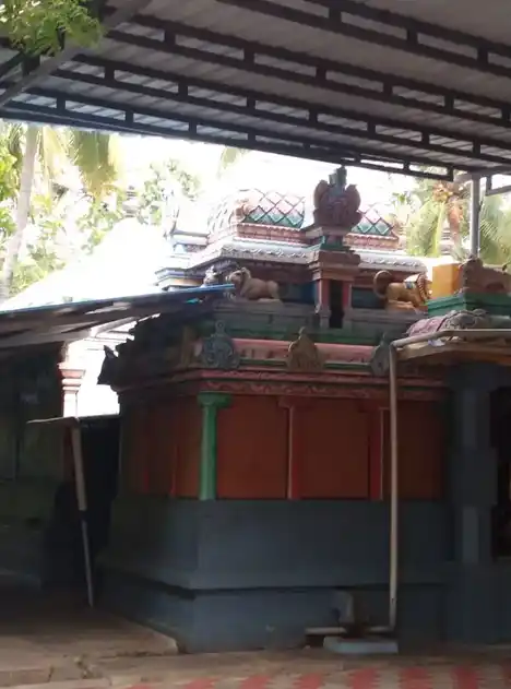 Arulmigu Valmunishwarer Swamy Temple, Agarathirunallur - 610104 அருள்மிகு வால்முனீஸ்வரர் திருக்கோயில், Agarathirunallur - 610104, Thiruvarur - Ancient Temple Architecture and History Image 4