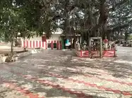 Arulmigu Valupooramman Temple, Vanavanchery, Azhakumalai - 641665