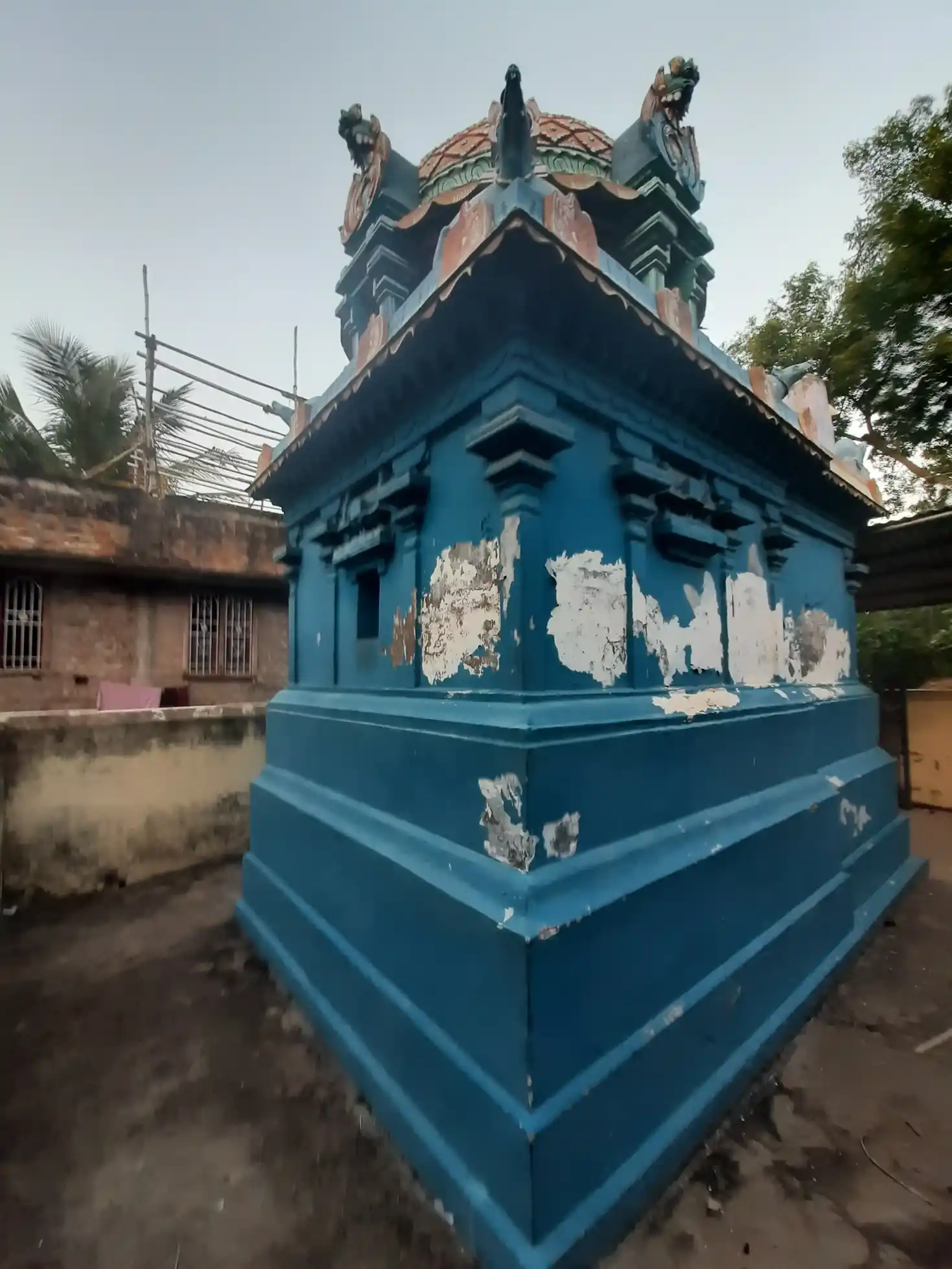 Arulmigu Vamana Pillayar Temple, Vayaloor - 609501 அருள்மிகு வாமனபிள்ளையார் திருக்கோயில், Vayaloor - 609501, Thiruvarur - Ancient Temple Architecture and History Image 2