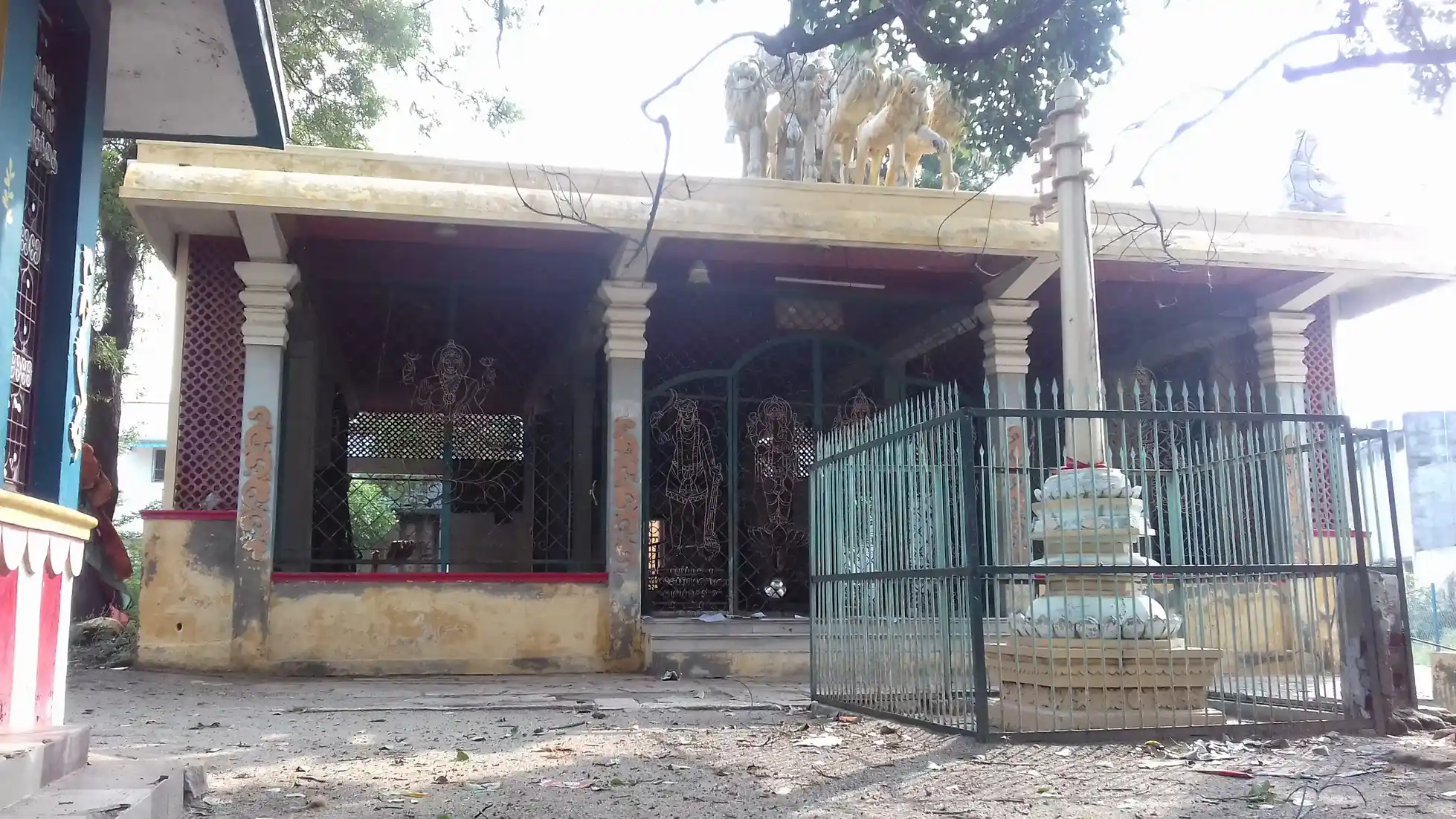 Arulmigu Vana Pathira Kaliamman Temple, Kullursandai - 626104 அருள்மிகு செல்லாயிம்மன் என்ற பத்திரகாளியம்மன் திருக்கோயில், Kullursandai - 626104, Virudhunagar - Ancient Temple Architecture and History Image 2