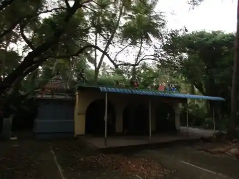 Arulmigu Vanadevadaiamman Temple, Valangaiman - 612804 Arulmigu Vanadevadaiamman Temple, Valangaiman - 612804, Thiruvarur - Ancient Temple Architecture and History Image 6