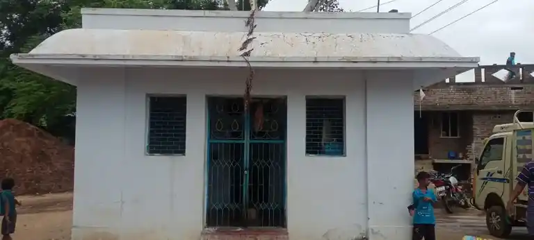 Arulmigu Vandariamman Temple, Vandari - 625705 அருள்மிகு வண்டாரியம்மன் திருக்கோயில், Vandari - 625705, Madurai - Ancient Temple Architecture and History Image 3