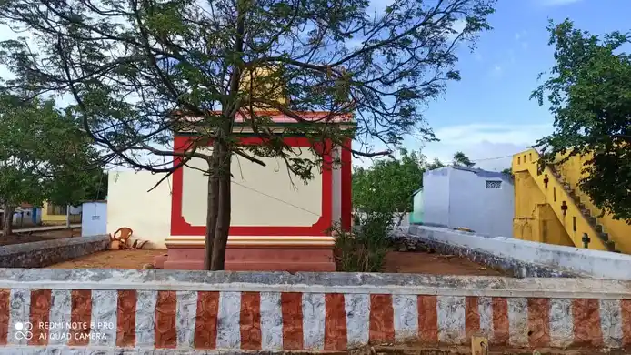 Arulmigu Vandi Malaiatchiamman Temple, Isavankulam, Padmanabhamangalam - 628619 அருள்மிகு வண்டி மலைச்சியம்மன் திருக்கோயில், Isavankulam, Padmanabhamangalam - 628619, Thoothukudi - Ancient Temple Architecture and History Image 4