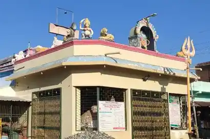 Arulmigu Vandikalilyamman Temple, Athoor - 624701 அருள்மிகு வண்டி காளியம்மன் திருக்கோயில், ஆத்தூர் - 624701, Dindigul - Ancient Temple Architecture and History Image 2