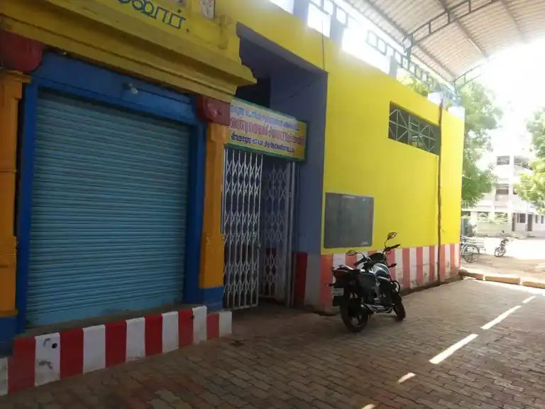 Arulmigu Vandimalaichi Amman Temple, Gandhi Statu, Veeravanallur - 627426 அருள்மிகு வண்டிமலைச்சியம்மன் திருக்கோயில், Gandhi Statu, வீரவநல்லூர் - 627426, Tirunelveli - Ancient Temple Architecture and History Image 2