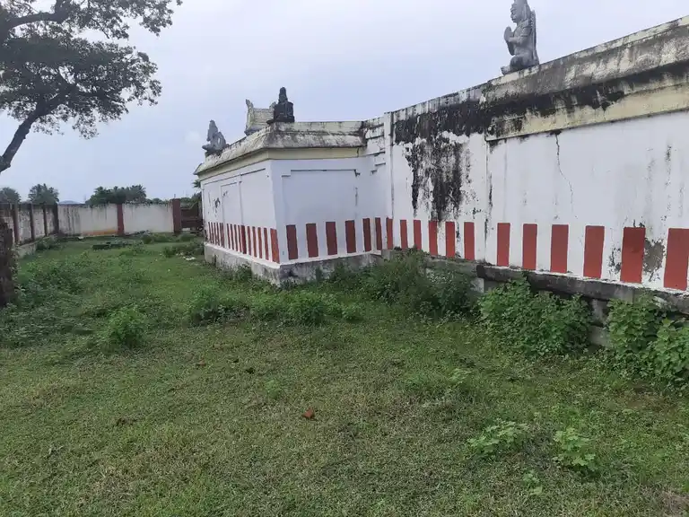 Arulmigu Vanduparapara Perumal Vagaiyara Temple, Visur - 603106 அருள்மிகு வண்டுபராபர பெருமாள் வகையறா திருக்கோயில், Visur - 603106, Kancheepuram - Ancient Temple Architecture and History Image 2
