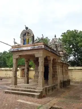 Arulmigu Vandurainathaswamy Temple, Thiruvandudurai - 614717 அருள்மிகு வண்டுறைநாத சுவாமி திருக்கோயில், திருவண்டுதுறை - 614717, Thiruvarur - Ancient Temple Architecture and History Image 6