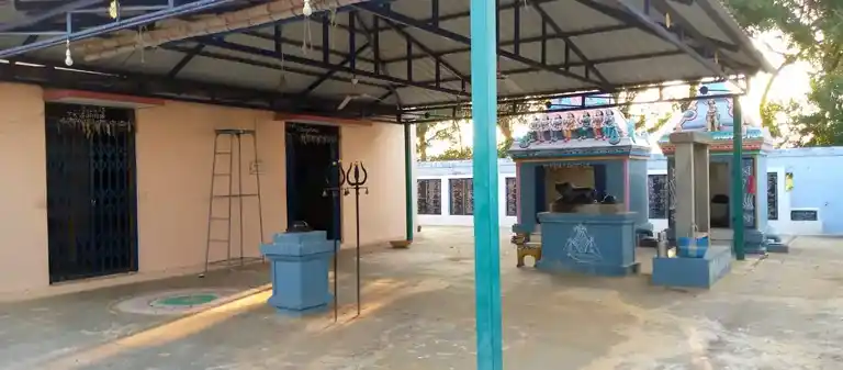 Arulmigu Vanjiamman, Sooriamman And Vinayagar Temple, Pushpathur - 624618 அருள்மிகு வஞ்சியம்மன், சூரியம்மன் மற்றும் விநாயகர் திருக்கோயில், Pushpathur - 624618, Dindigul - Ancient Temple Architecture and History Image 5