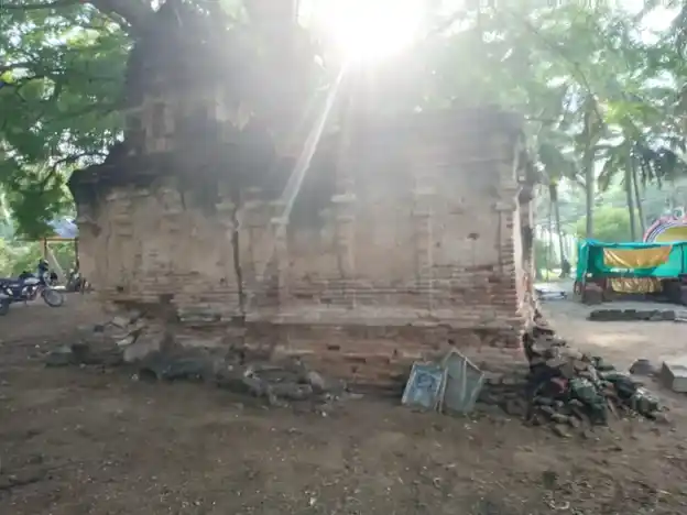 Arulmigu Vanjiyamman Temple, Nandhavanampalayam - 638673 அருள்மிகு வஞ்சியம்மன் திருக்கோயில், நந்தவனம்பாளையம், நந்தவனாம்பாளையம் - 638673, Tiruppur - Ancient Temple Architecture and History Image 4