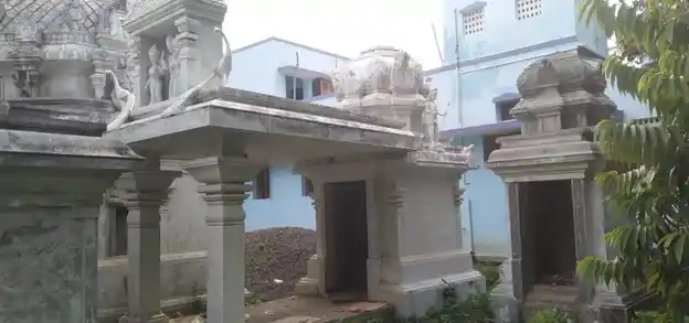 Arulmigu Vanmeeganathan Temple, Idakkiyum - 612203 அருள்மிகு வான்மீகநாதர் திருக்கோயில், இடக்கியம் - 612203, Mayiladuthurai - Ancient Temple Architecture and History Image 4