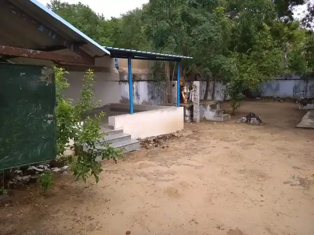 Arulmigu Vannamayuramudaiya Iyanar Temple, T.Pudukottai - 630702 அருள்மிகு வண்ணமயூரமுடையஅய்யனார் திருக்கோயில், T.Pudukottai - 630702, Sivagangai - Ancient Temple Architecture and History Image 2