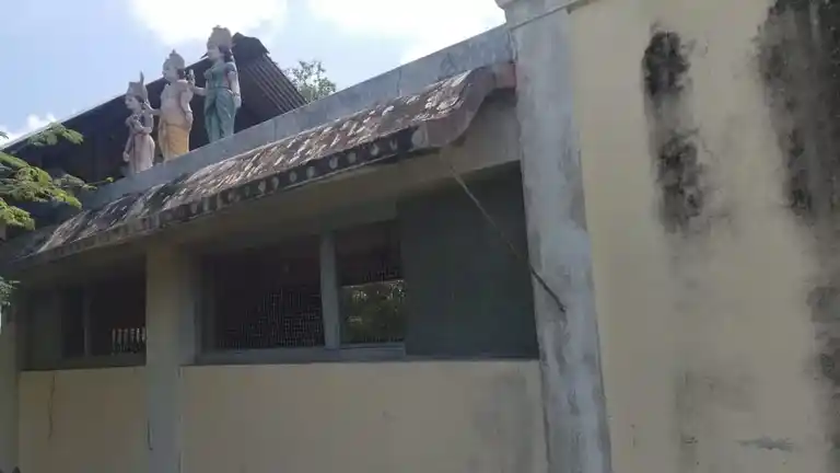 Arulmigu Vannamudaiya Ayyanar Temple, Kuzhalampatti - 621305 Arulmigu Vannamudaiya ayyanar Temple, Kuzhalampatti - 621305, Thiruchirappalli - Ancient Temple Architecture and History Image 3