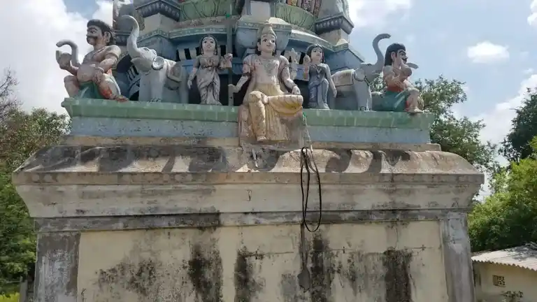 Arulmigu Vannamudaiya Ayyanar Temple, Kuzhalampatti - 621305 Arulmigu Vannamudaiya ayyanar Temple, Kuzhalampatti - 621305, Thiruchirappalli - Ancient Temple Architecture and History Image 7